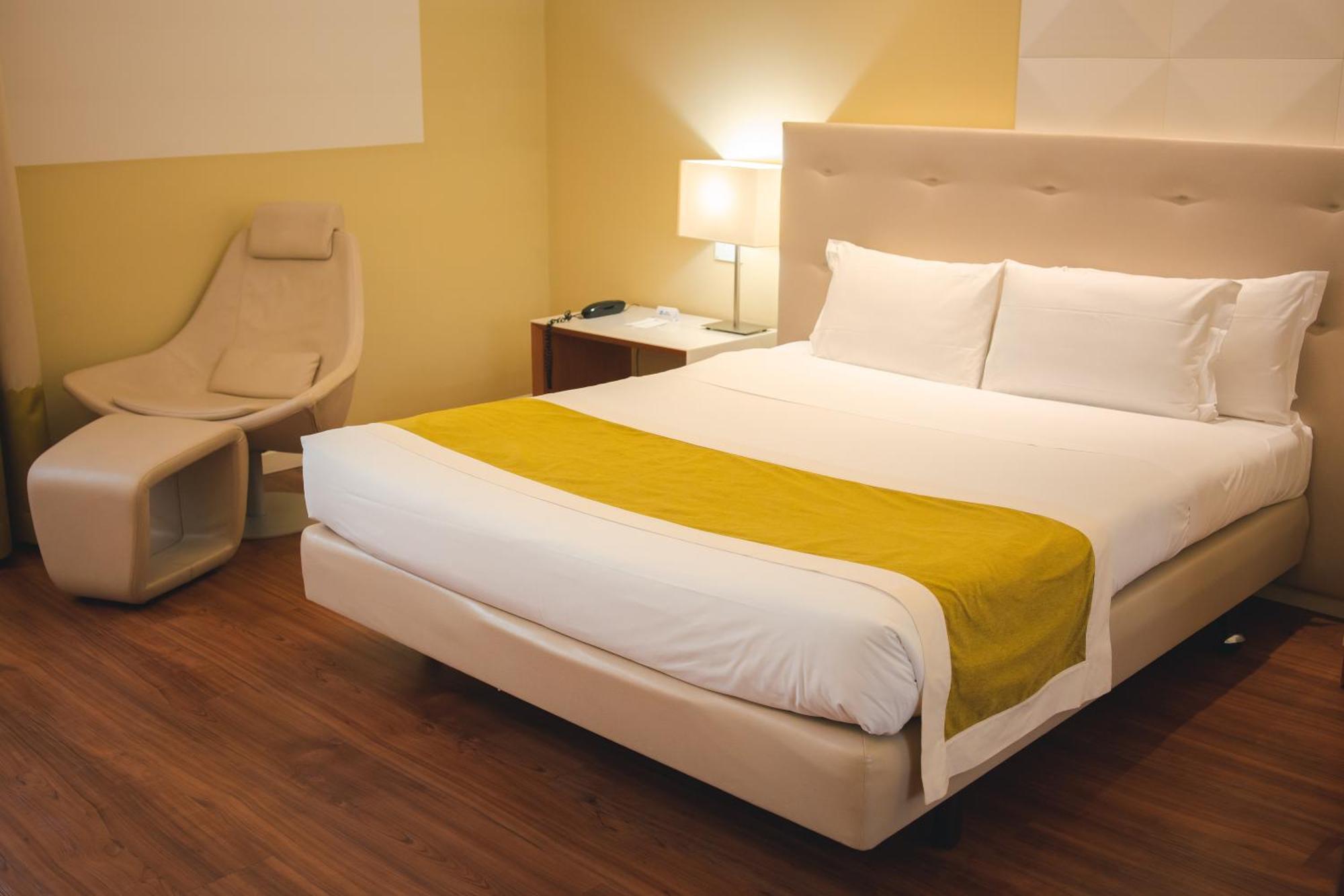 Best Western Mirage Hotel Fiera Падерно-Дуньяно Экстерьер фото