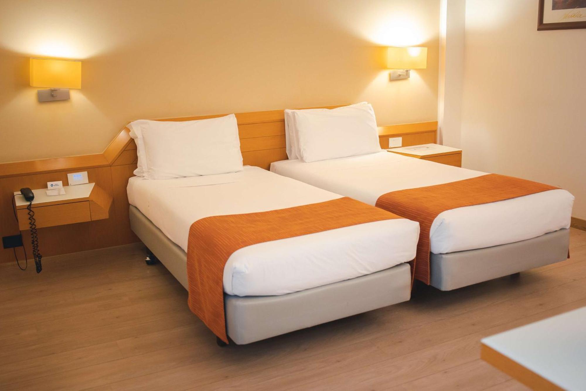Best Western Mirage Hotel Fiera Падерно-Дуньяно Экстерьер фото